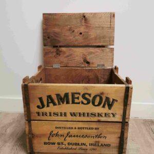 Caisse Jameson irish whiskey Purple Location 77